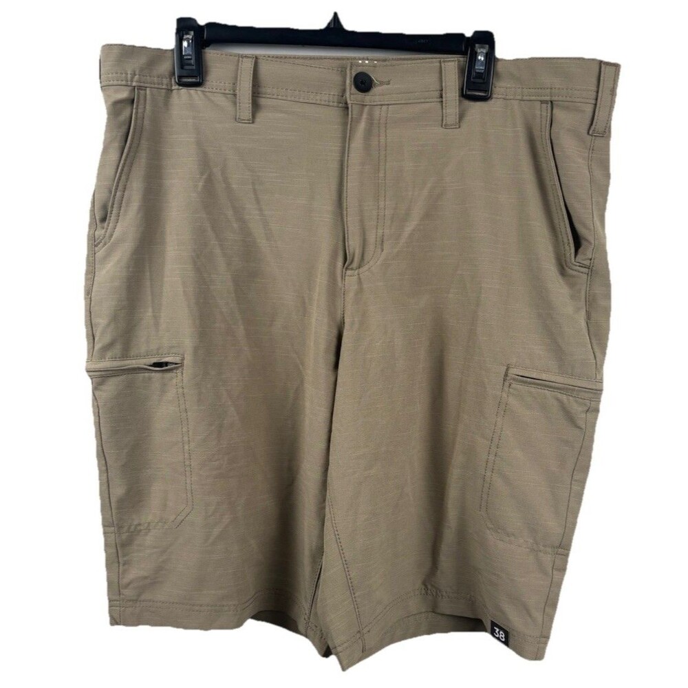 Urban Pipeline NWT Cargo Shorts Hits The Knees Khaki Men's Size 38 Poly Blend